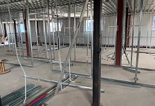 Строительство офиса 600 м2 в каркасном строении из сэндвич панелей